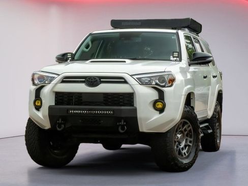 Used 2021 Toyota 4Runner Venture w/ Moonroof Package AWD/4WD image 1