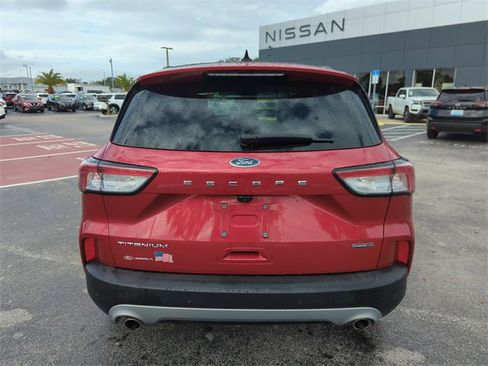 Used 2020 Ford Escape Titanium w/ Titanium Premium Package 2.0 image 5