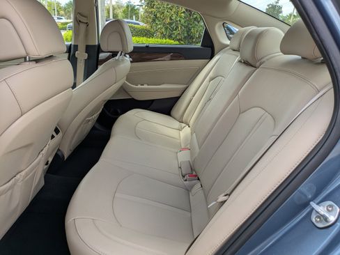 Used 2016 Hyundai Sonata Limited w/ Option Group 04 image 16