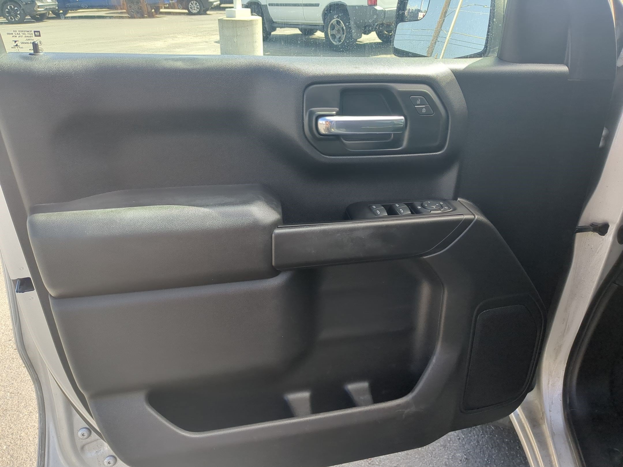 Used 2022 Chevrolet Silverado 1500 Custom w/ Safety Confidence Package AWD/4WD image 14