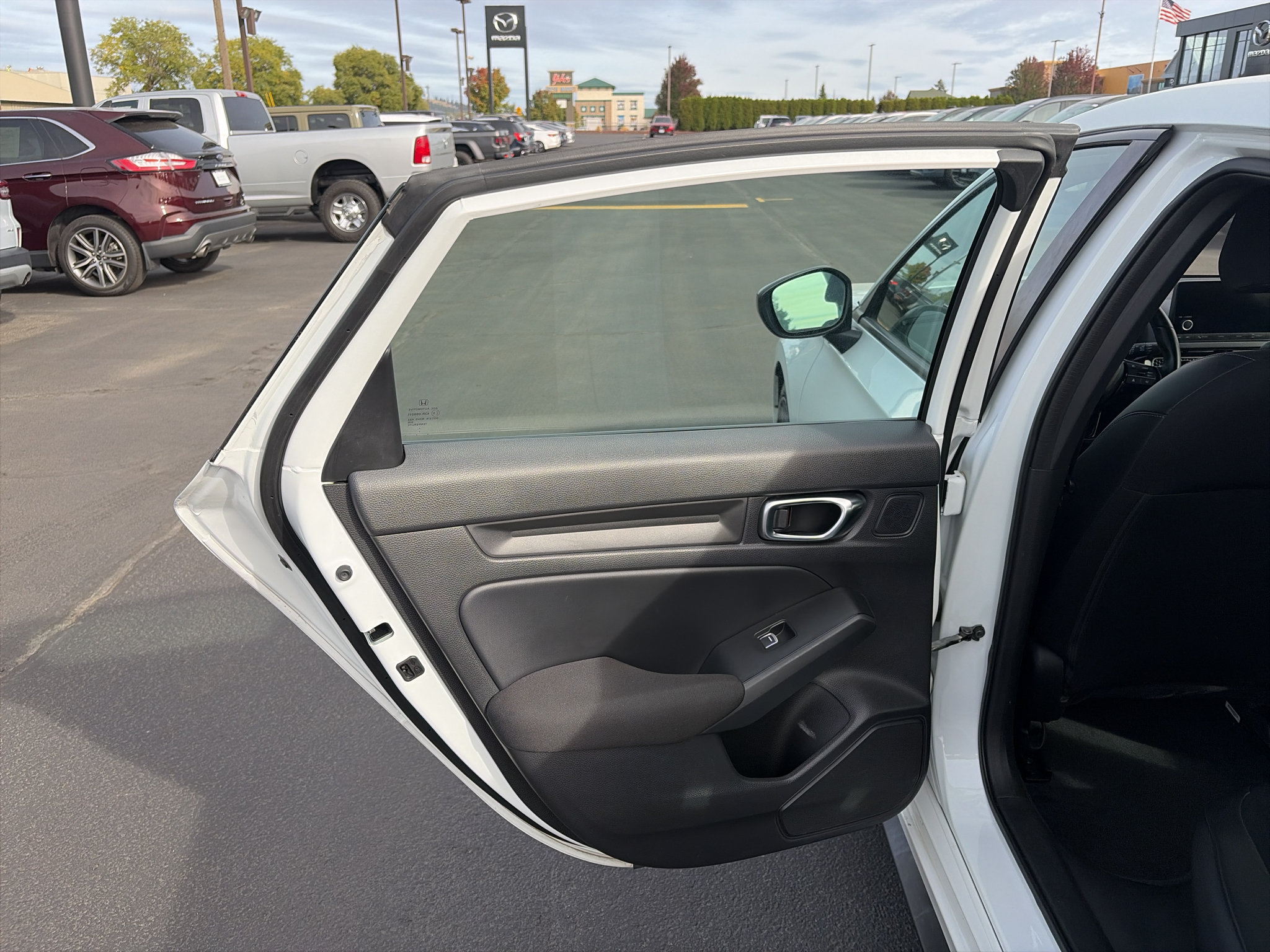 Used 2022 Honda Civic Sport image 12