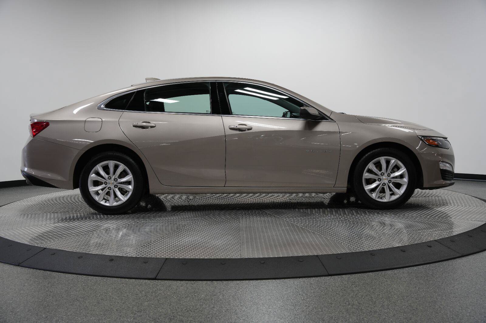 Certified 2024 Chevrolet Malibu LT FWD image 9