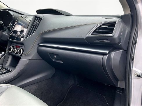 Used 2021 Subaru Crosstrek 2.5i Sport w/ Moonroof Package image 17