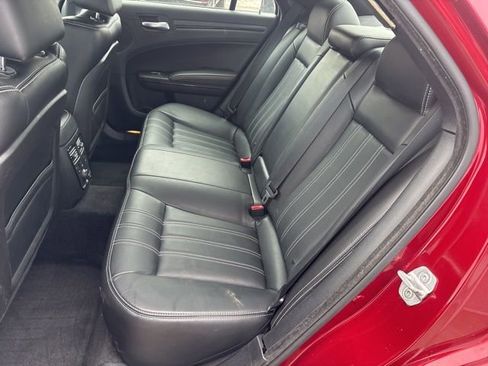 Used 2013 Chrysler 300 S w/ Luxury Group image 10