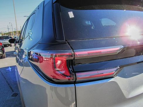 New 2026 GMC Acadia AT4 w/ Super Cruise Package image 7