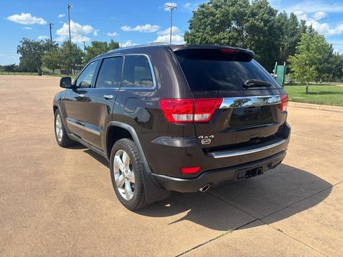 Used 2011 Jeep Grand Cherokee Overland Summit AWD/4WD image 7