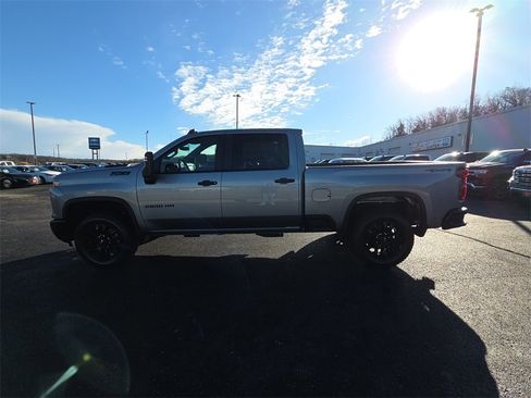 New 2026 Chevrolet Silverado 2500 Custom image 5