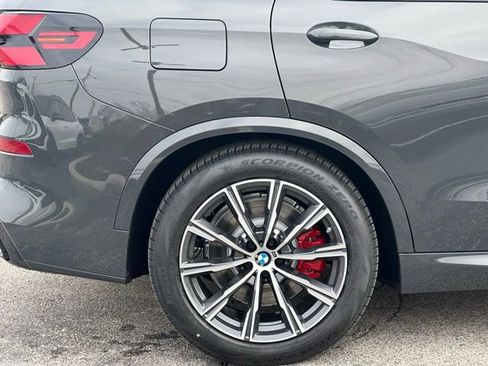 New 2026 BMW X5 xDrive50e w/ Executive Package image 12