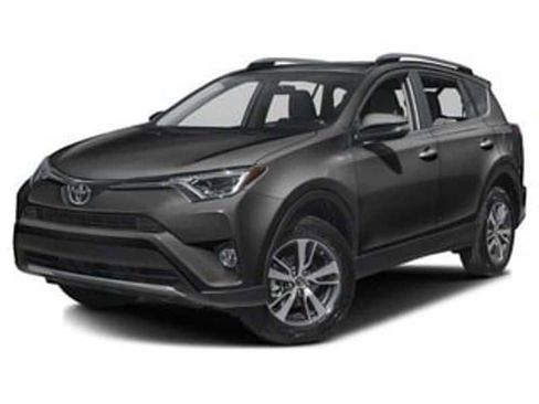 Used 2018 Toyota RAV4 XLE image 1