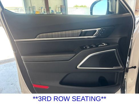 Used 2024 Kia Telluride SX w/ Towing Package FWD image 24