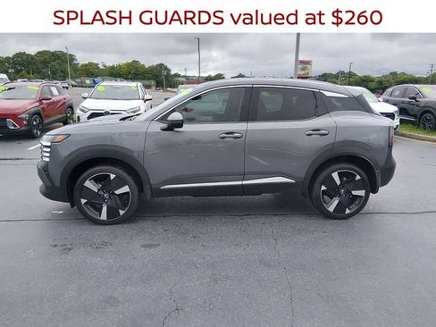 Certified 2025 Nissan Kicks SR FWD image 7