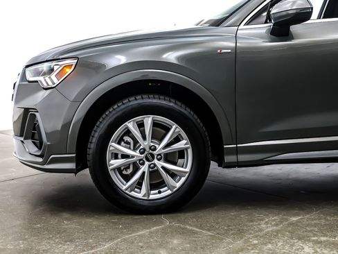 Used 2025 Audi Q3 2.0T Premium Plus w/ Premium Plus Package image 11