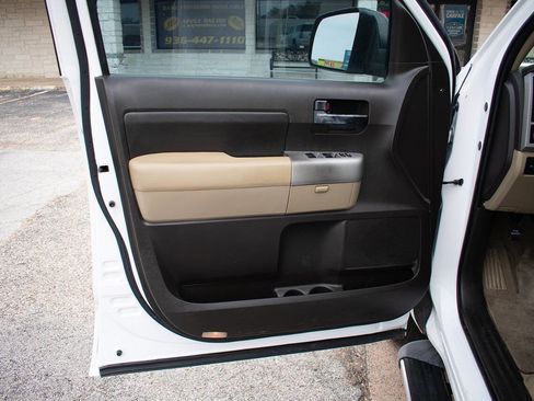 Used 2008 Toyota Tundra SR5 4x2 4dr Double Cab SB (4.0 image 11