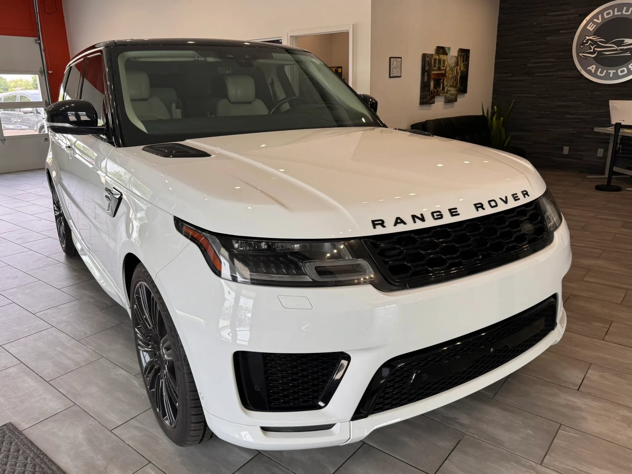 Used 2018 Land Rover Range Rover Sport Supercharged AWD/4WD image 1
