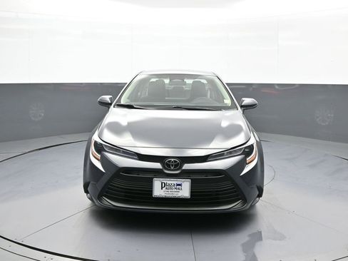 Certified 2023 Toyota Corolla LE image 2