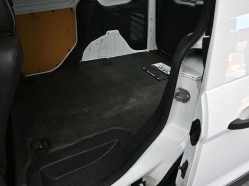 Used 2017 Ford Transit Connect XL image 17