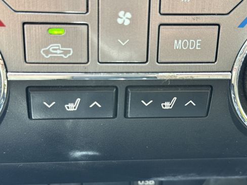 Used 2018 Toyota Tundra Limited w/ Limited Premium Package AWD/4WD image 21