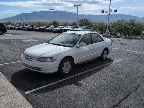 Used 2001 Honda Accord LX image 1