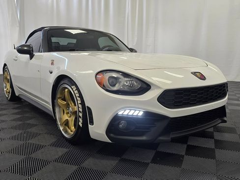 Used 2017 FIAT 124 Spider Abarth RWD image 20
