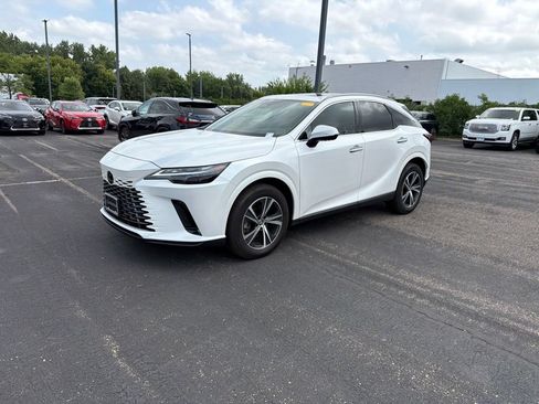 Used 2025 Lexus RX 350h w/ Convenience Package AWD/4WD image 3