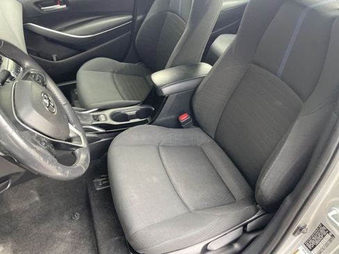 Used 2021 Toyota Corolla SE image 34