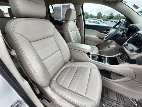 Used 2023 GMC Acadia Denali FWD image 25