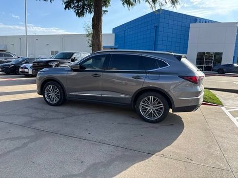 Used 2023 Acura MDX SH-AWD w/ Advance Package image 3