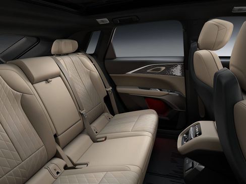 New 2026 Cadillac Lyriq Signature Luxury image 40