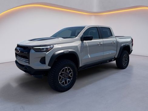 New 2026 Chevrolet Colorado ZR2 w/ Technology Package AWD/4WD image 7