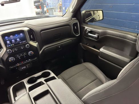 Used 2020 Chevrolet Silverado 1500 LT image 30