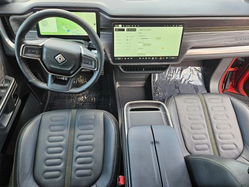 Used 2023 Rivian R1S Launch Edition Quad AWD/4WD image 18