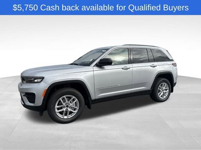New 2025 Jeep Grand Cherokee Laredo X w/ Trailer Tow Package
