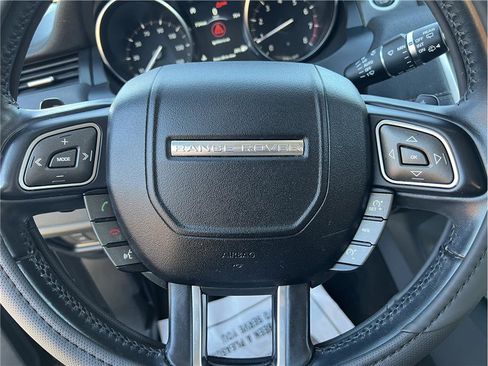 Used 2018 Land Rover Range Rover Evoque image 15