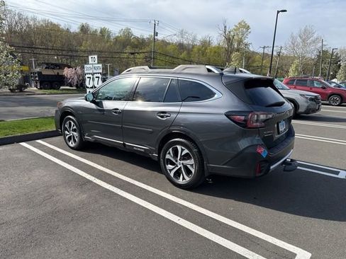 Used 2021 Subaru Outback Touring AWD/4WD image 12