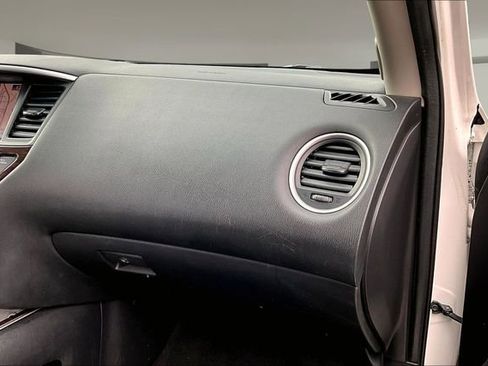 Used 2013 Nissan Pathfinder Platinum AWD/4WD image 23