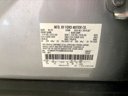 Used 2021 Ford Explorer Limited w/ Equipment Group 301A RWD image 8