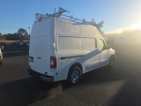 Used 2018 Nissan NV 2500 SL w/ Navigation Package image 6