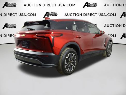 Used 2024 Chevrolet Blazer EV LT AWD/4WD image 42