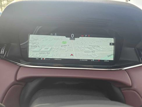 Used 2022 Land Rover Range Rover Evoque R-Dynamic SE image 23