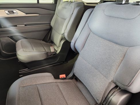 New 2026 Ford Explorer Active image 11