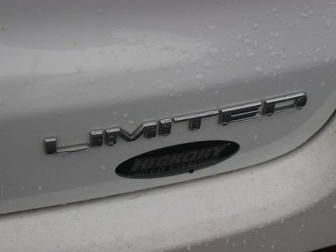 Used 2023 Jeep Compass Limited AWD/4WD image 10