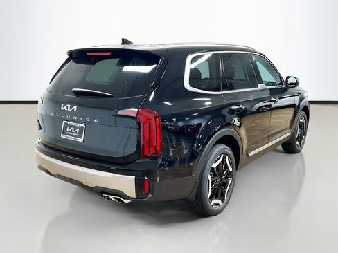 New 2025 Kia Telluride S image 7