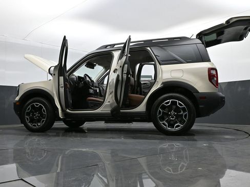 New 2025 Ford Bronco Sport Outer Banks w/ Outer Banks Tech Package+ AWD/4WD image 36