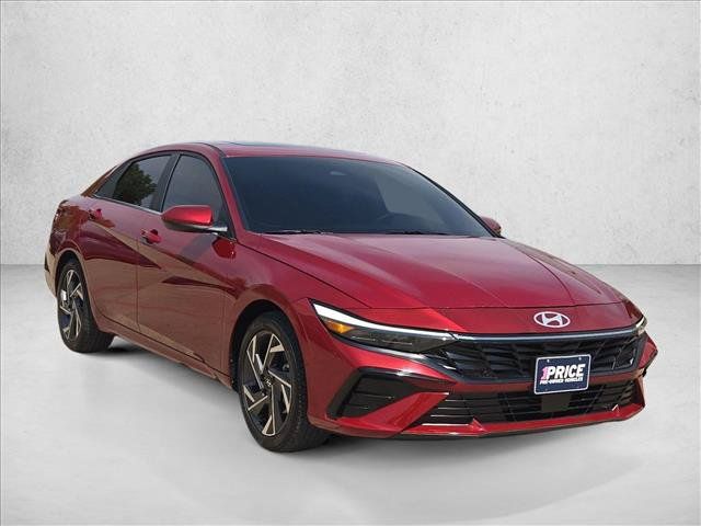 Used 2024 Hyundai Elantra SEL w/ Convenience Package FWD image 3