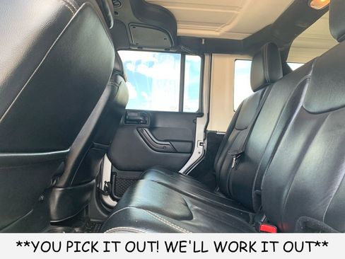 Used 2016 Jeep Wrangler Unlimited Rubicon AWD/4WD image 23