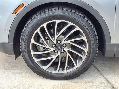 Used 2020 Lincoln Nautilus Reserve w/ Equipment Group 201A image 25