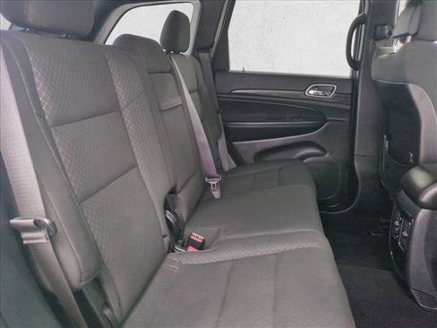 Used 2020 Jeep Grand Cherokee Laredo w/ 18" Wheel & 8.4" Radio Group AWD/4WD image 24