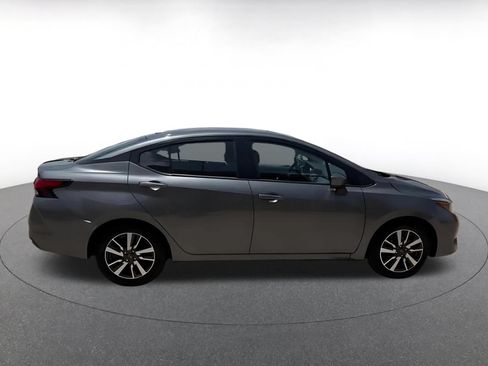 Used 2025 Nissan Versa SV FWD image 16