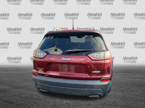 Used 2019 Jeep Cherokee Latitude w/ Popular Appearance Group AWD/4WD image 9