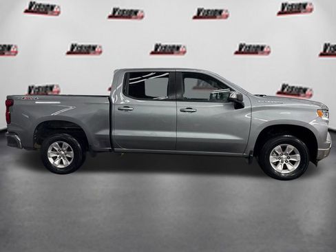 Used 2025 Chevrolet Silverado 1500 LT AWD/4WD image 4